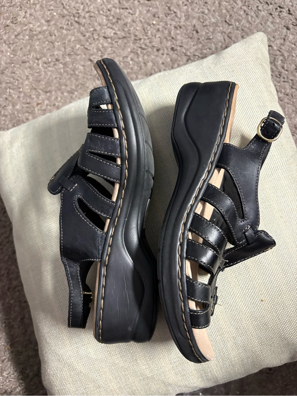 Clarks Lexi Marigold Black Leather Strappy Wedge Sandals 81/2 New